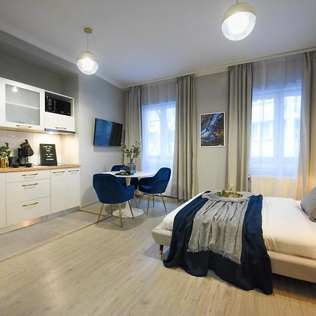 Urban Adventure For Two Apartment Bucureşti Ngoại thất bức ảnh
