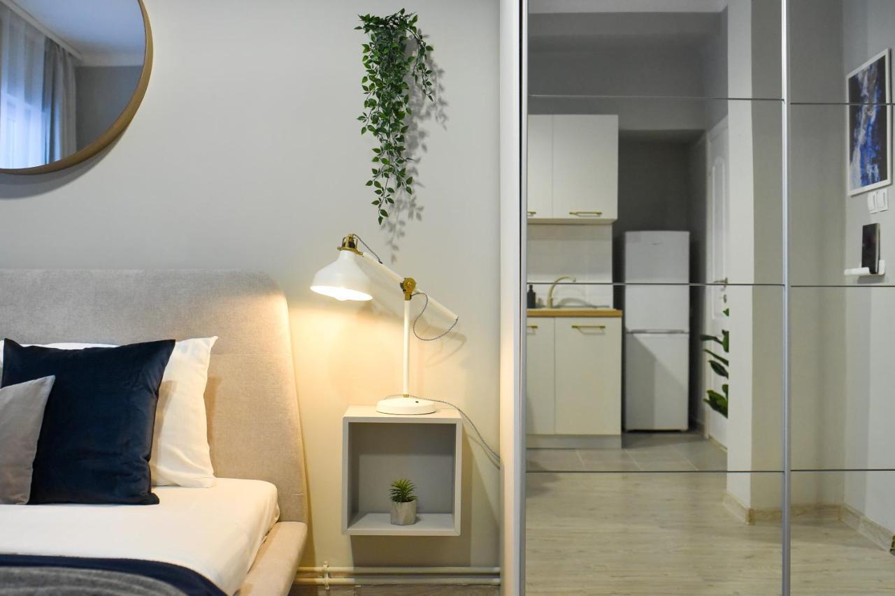 Urban Adventure For Two Apartment Bucureşti Ngoại thất bức ảnh